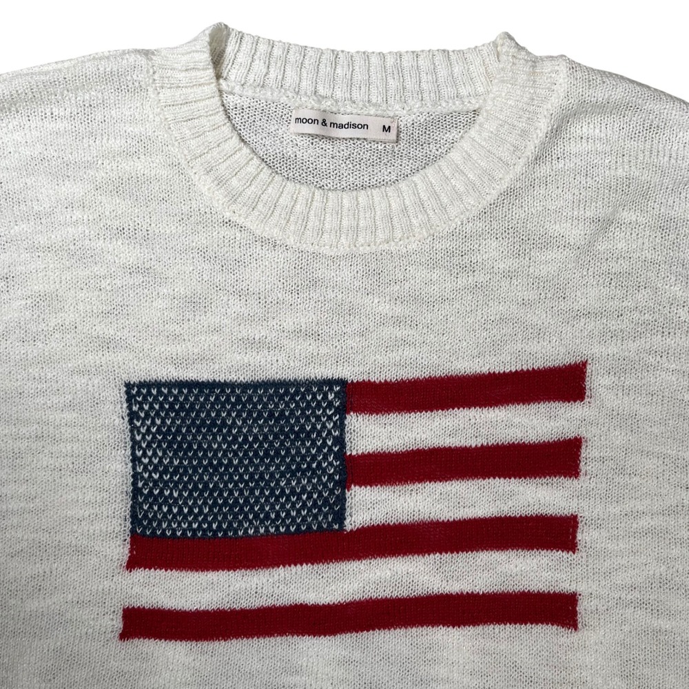 Moon & Madison Sweater Womens Medium White Cropped American Flag Knit Patriotic